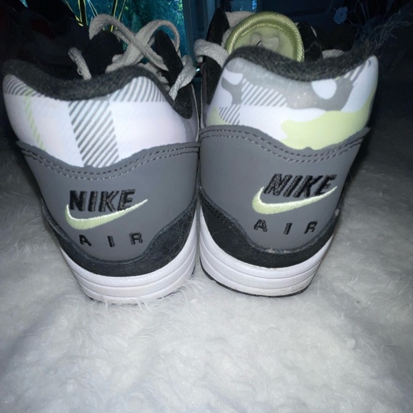 Men’s Nike air max 1 remix shoes in mint condition size 9.5 - Picture 2 of 11